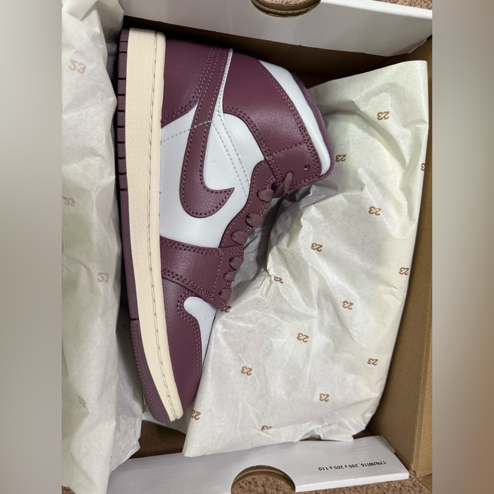 Nike Women's Air Jordan 1 Mid Pure Platinum/Sky J Mauve-Sail (BQ6472) size 6.5 - Picture 10 of 10